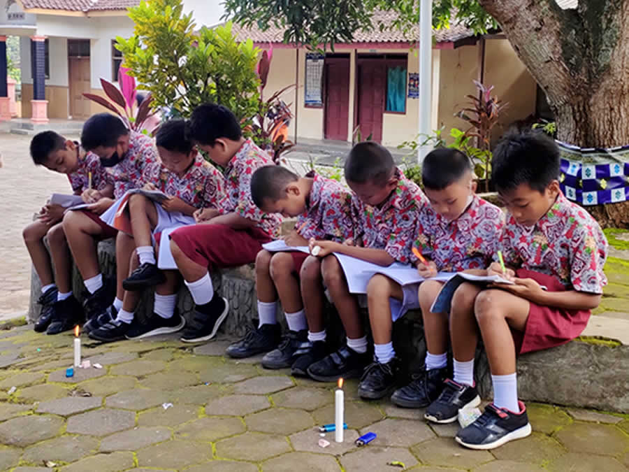 Proses Pembelajaran di Luar Ruang Kelas